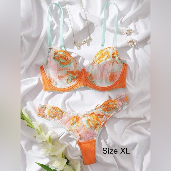 SHEIN Lingerie Bundle - Picture 8 of 16